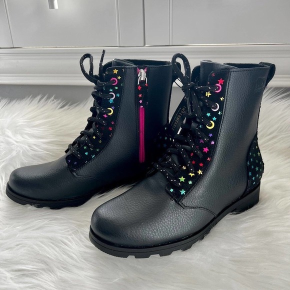 Sorel Other - 𝅺nib Youth Sorel Emelie Short Lace Boots With Rainbow Stars Size 5